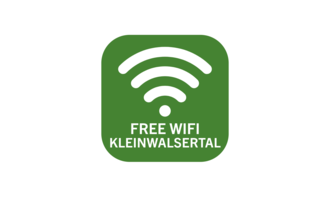 Ein grünes Symbol für kostenloses WLAN im Kleinwalsertal. Es zeigt ein Stilisiertes WLAN-Signal mit der Aufschrift „FREE WIFI KLEINWALSERTAL“. | © Kleinwalsertal Tourismus