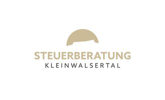 A simple logo for tax consulting in Kleinwalsertal. It features the lettering "TAX CONSULTING KLEINWALSERTAL" in a modern design. | © lang_background_wide_22-2 Logo